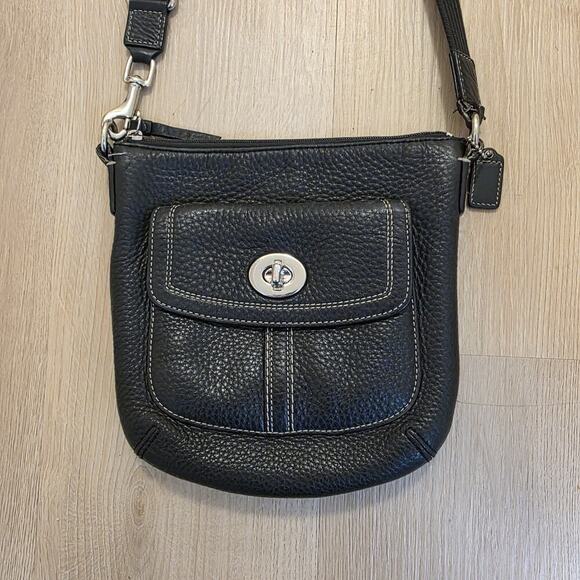 Coach Black Pebbled Leather Crossbody Classic Minimalist Hamilton Small Purse - Picture 2 of 10